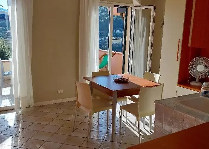 Apartamento Monolocale 3 Con Terrazzo Vista Mare