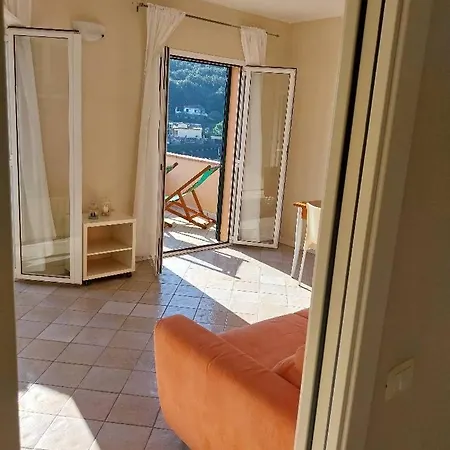 Monolocale 3 Con Terrazzo Vista Mare Apartmán