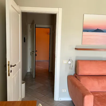Monolocale 3 Con Terrazzo Vista Mare Apartman *